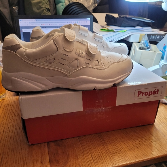 MAN'S SNEAKERS - Picture 4 of 9